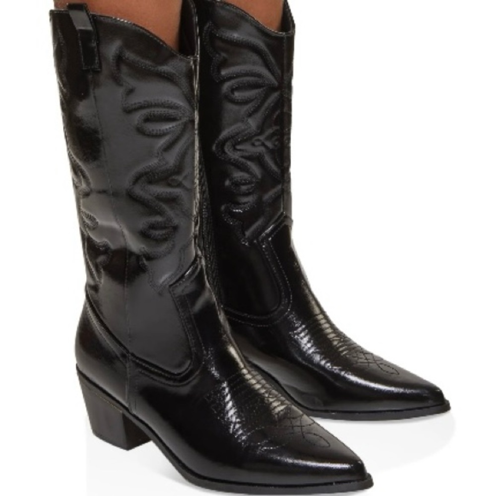Stylish Black Boots